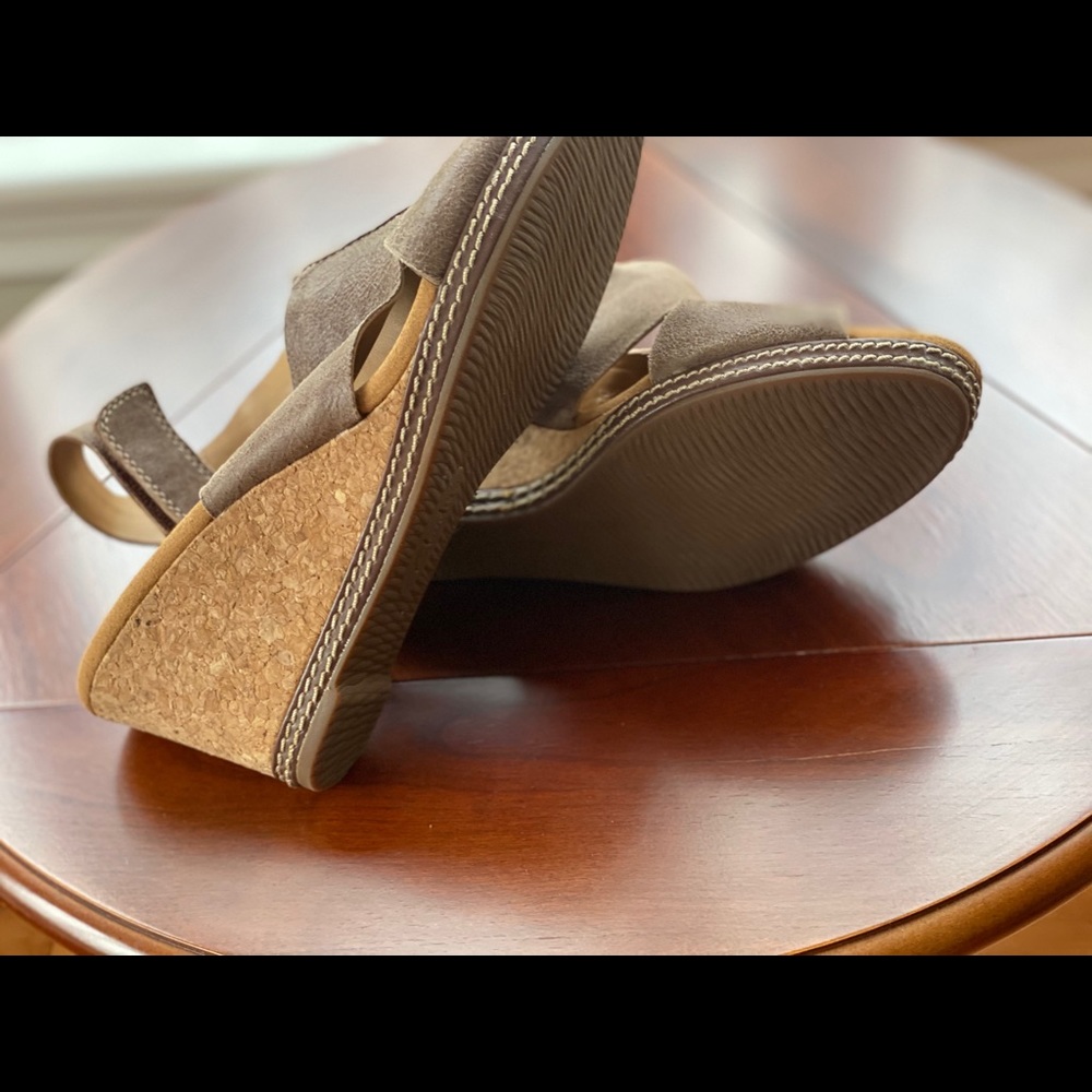 Clarks wedge sandals